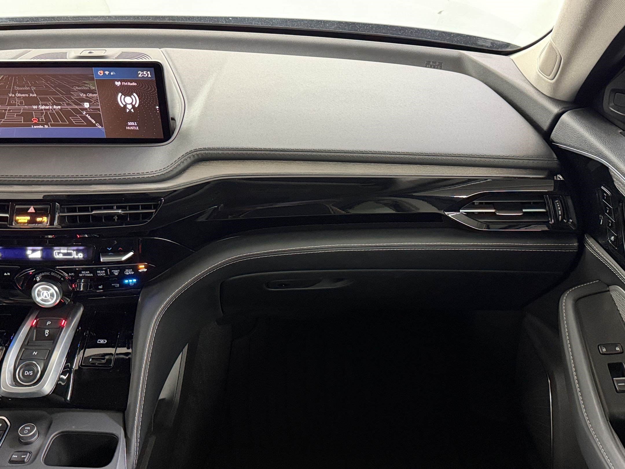 Used 2024 Acura MDX w/ Advance Package AWD/4WD image 30