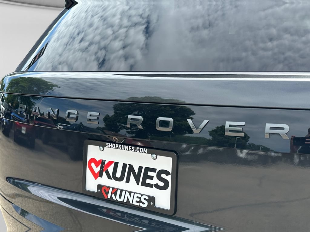 Used 2023 Land Rover Range Rover SE AWD/4WD image 8