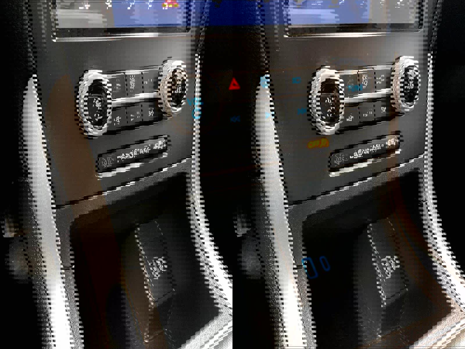 Used 2022 Ford Edge SEL w/ Convenience Package image 25