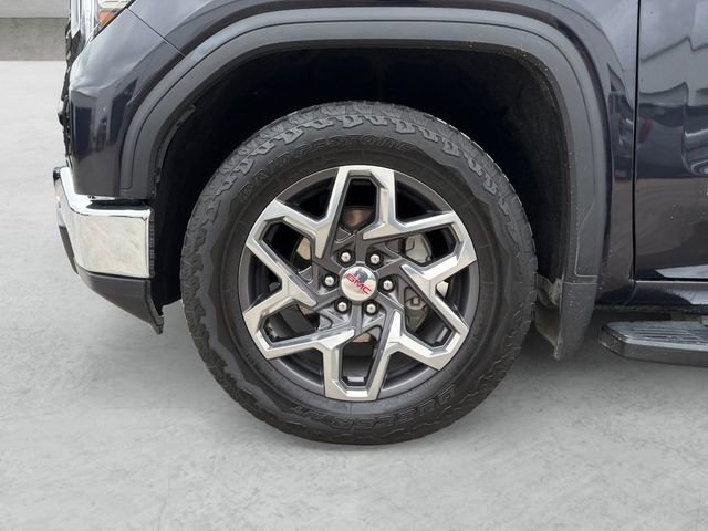 Certified 2024 GMC Sierra 1500 SLT RWD image 17