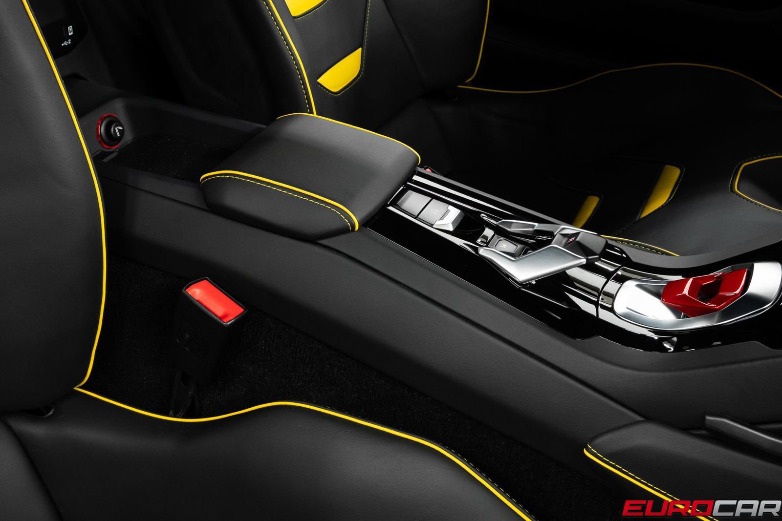 Used 2021 Lamborghini Huracan EVO RWD image 36