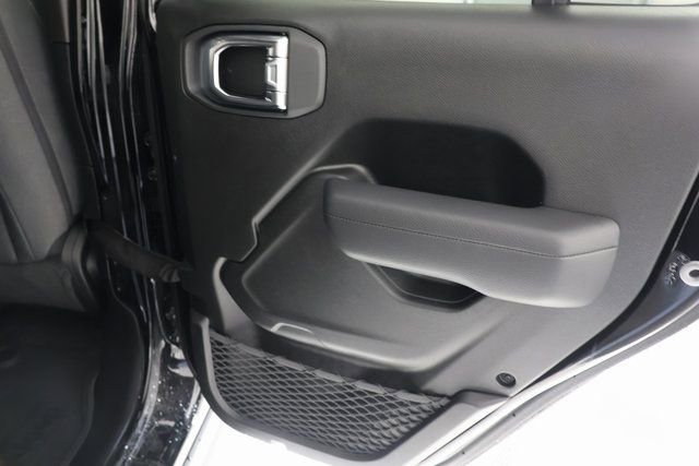 Used 2025 Jeep Wrangler Willys image 26