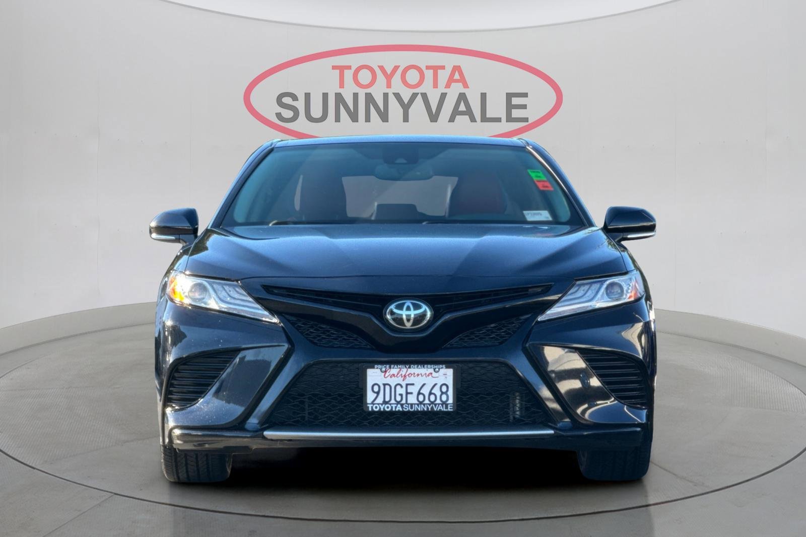 Used 2020 Toyota Camry XSE image 11