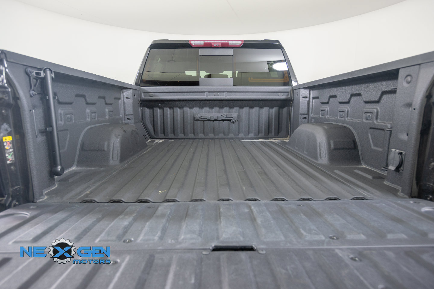 Used 2022 GMC Sierra 1500 AT4 w/ AT4 Premium Package AWD/4WD image 36