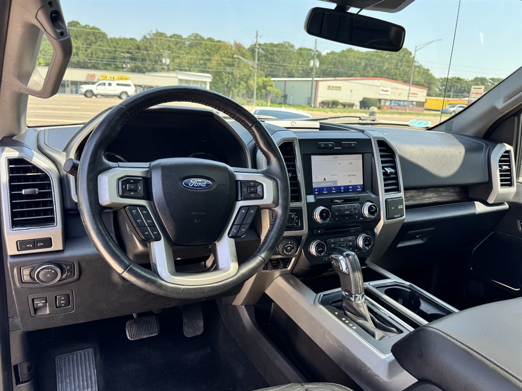 Used 2018 Ford F150 Lariat w/ Equipment Group 502A Luxury AWD/4WD image 11