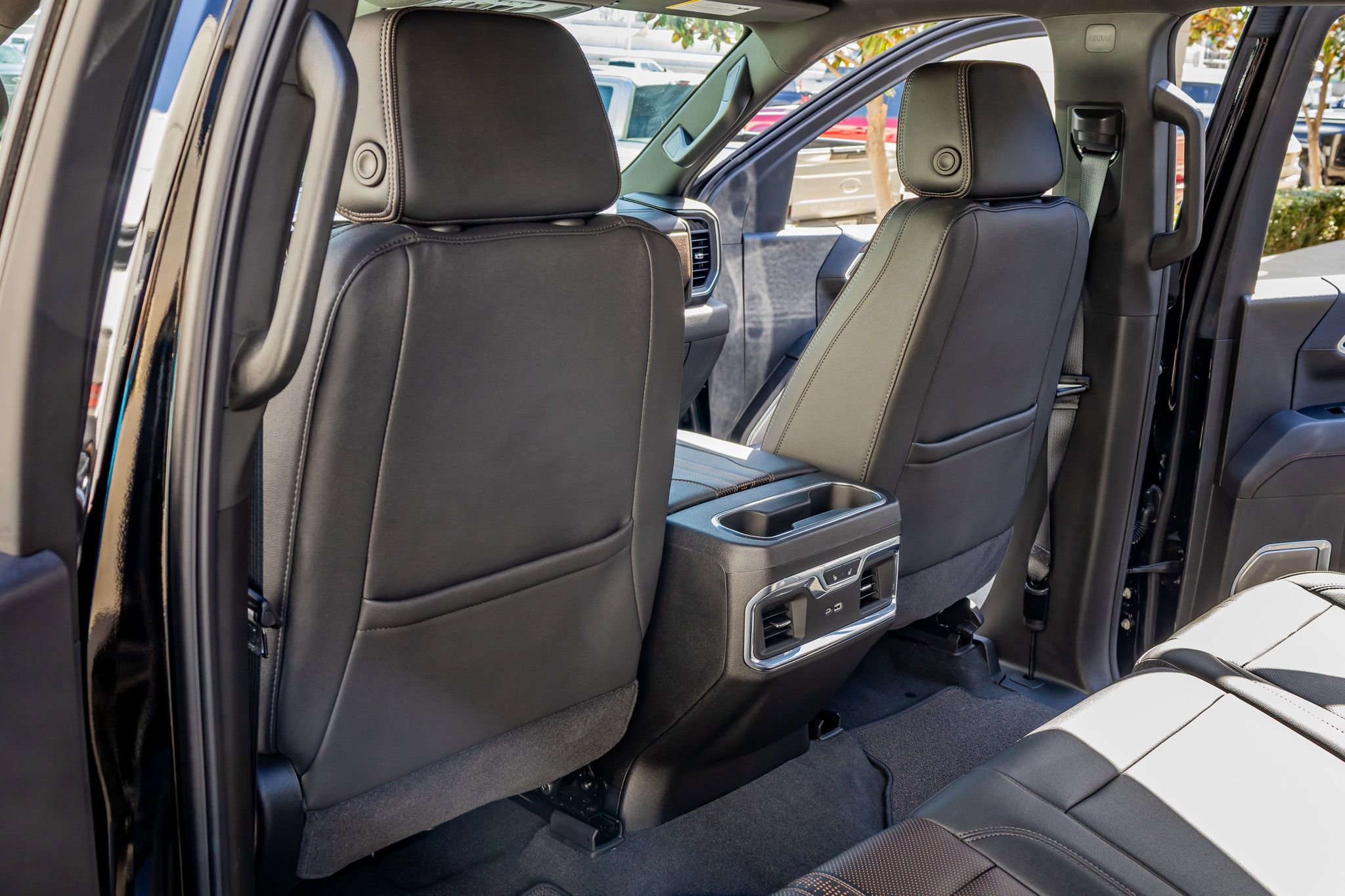 Used 2026 Chevrolet Silverado 1500 High Country w/ Midnight Edition image 34