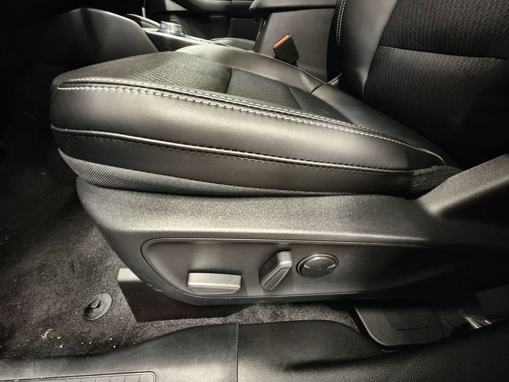 New 2026 Ford Escape SE FWD image 14