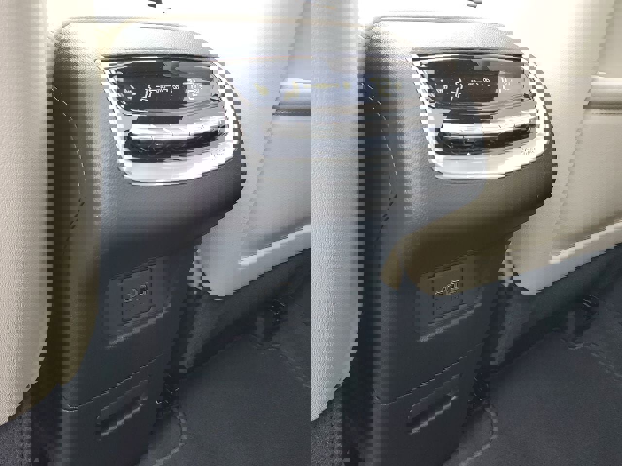 New 2025 Cadillac XT6 Sport w/ Technology Package image 58