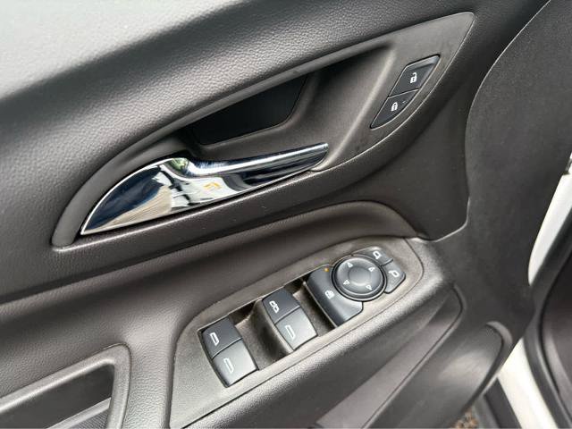 Used 2024 Chevrolet Equinox LT AWD/4WD image 20
