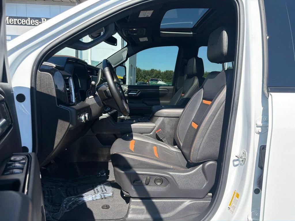 Used 2025 GMC Sierra 2500 AT4 AWD/4WD image 22