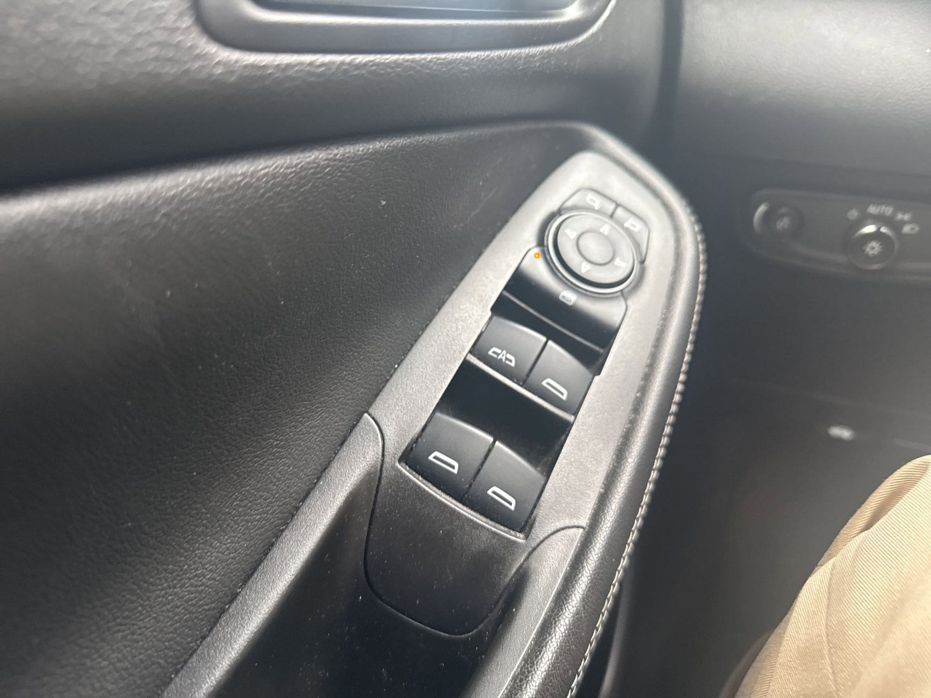 Used 2022 Buick Encore GX Preferred w/ Cold Weather Comfort Package FWD image 10