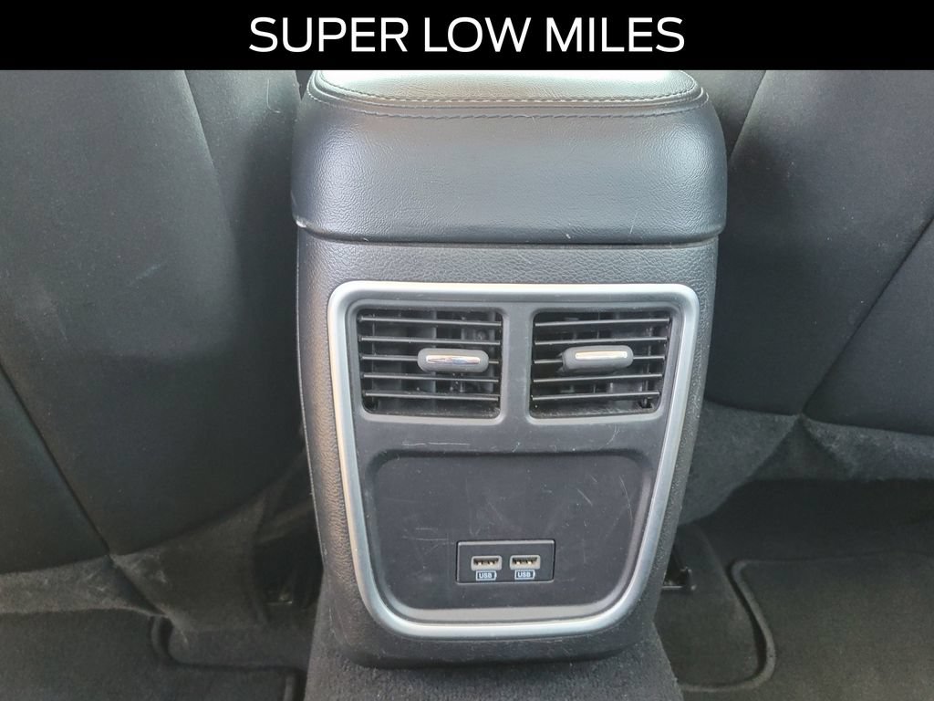 Used 2021 Chrysler 300 Touring RWD image 10