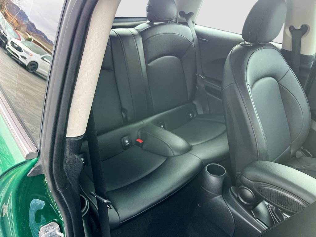 Used 2023 MINI Cooper 2-Door Hardtop image 26