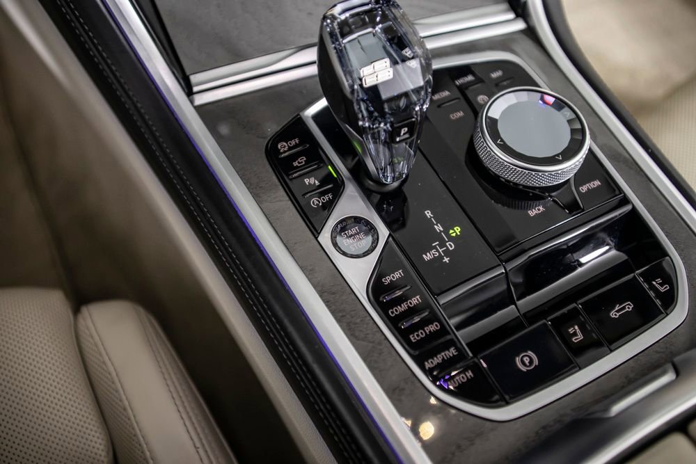 Used 2023 BMW 840i 840i w/ Comfort Seating Package image 38