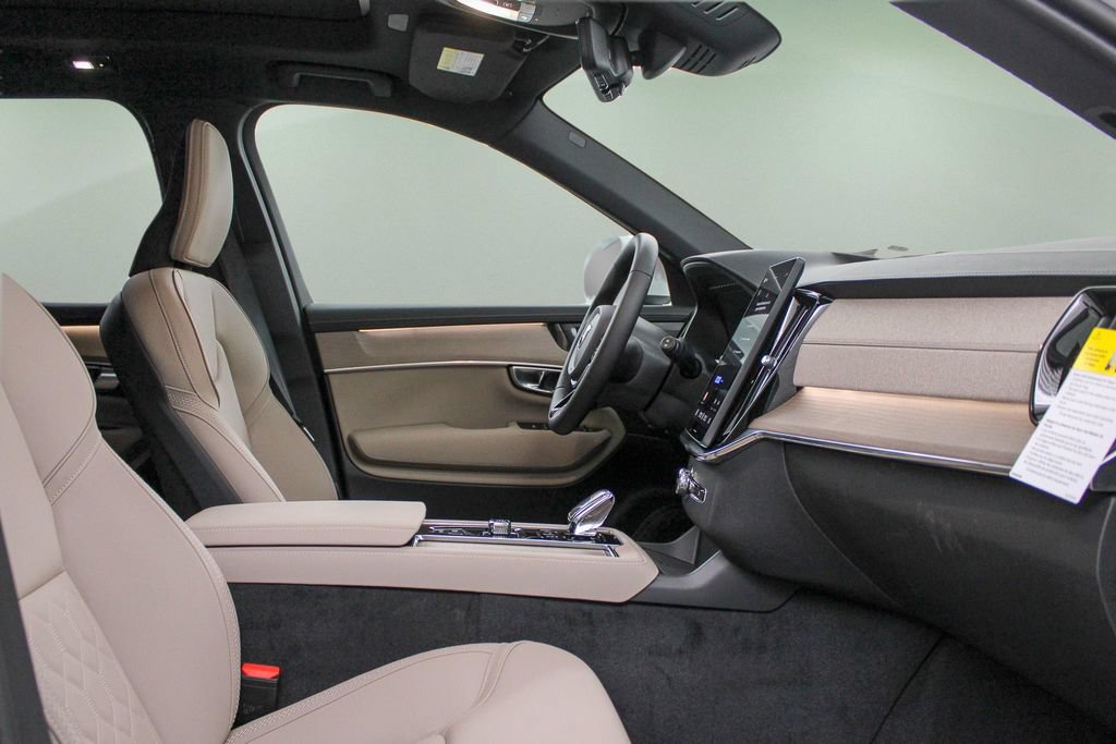 New 2026 Volvo XC90 B6 Plus AWD/4WD image 15