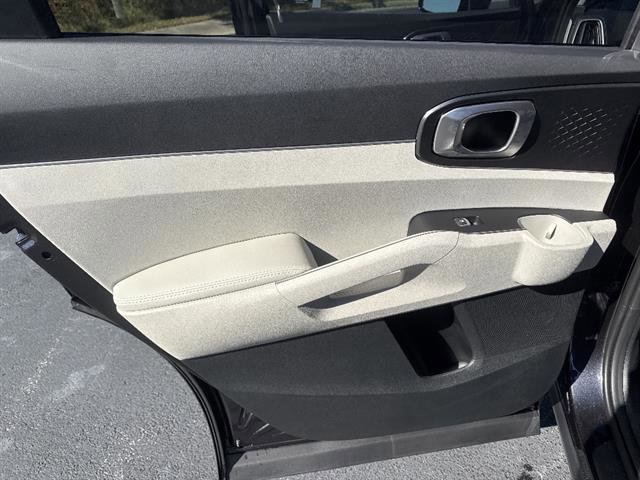 New 2026 Kia Sorento S w/ S Panoramic Sunroof Package FWD image 14