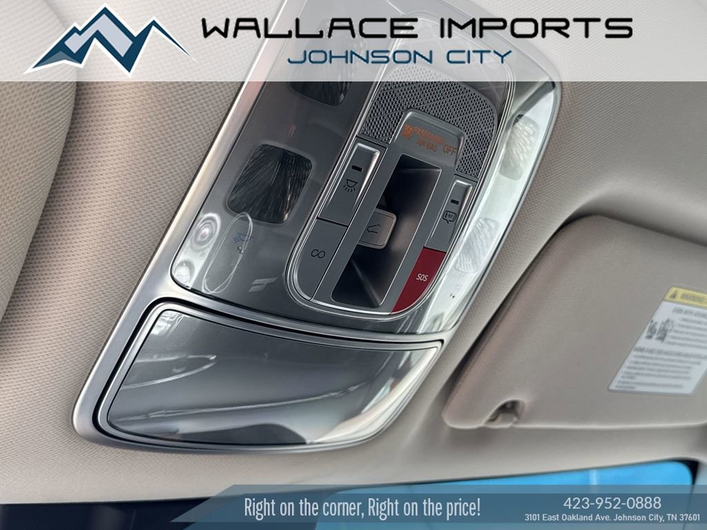 Used 2023 Genesis GV70 2.5T w/ Select Package image 16