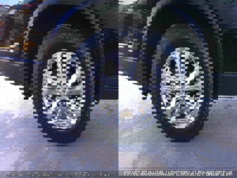 Used 2015 Nissan Rogue SV image 47