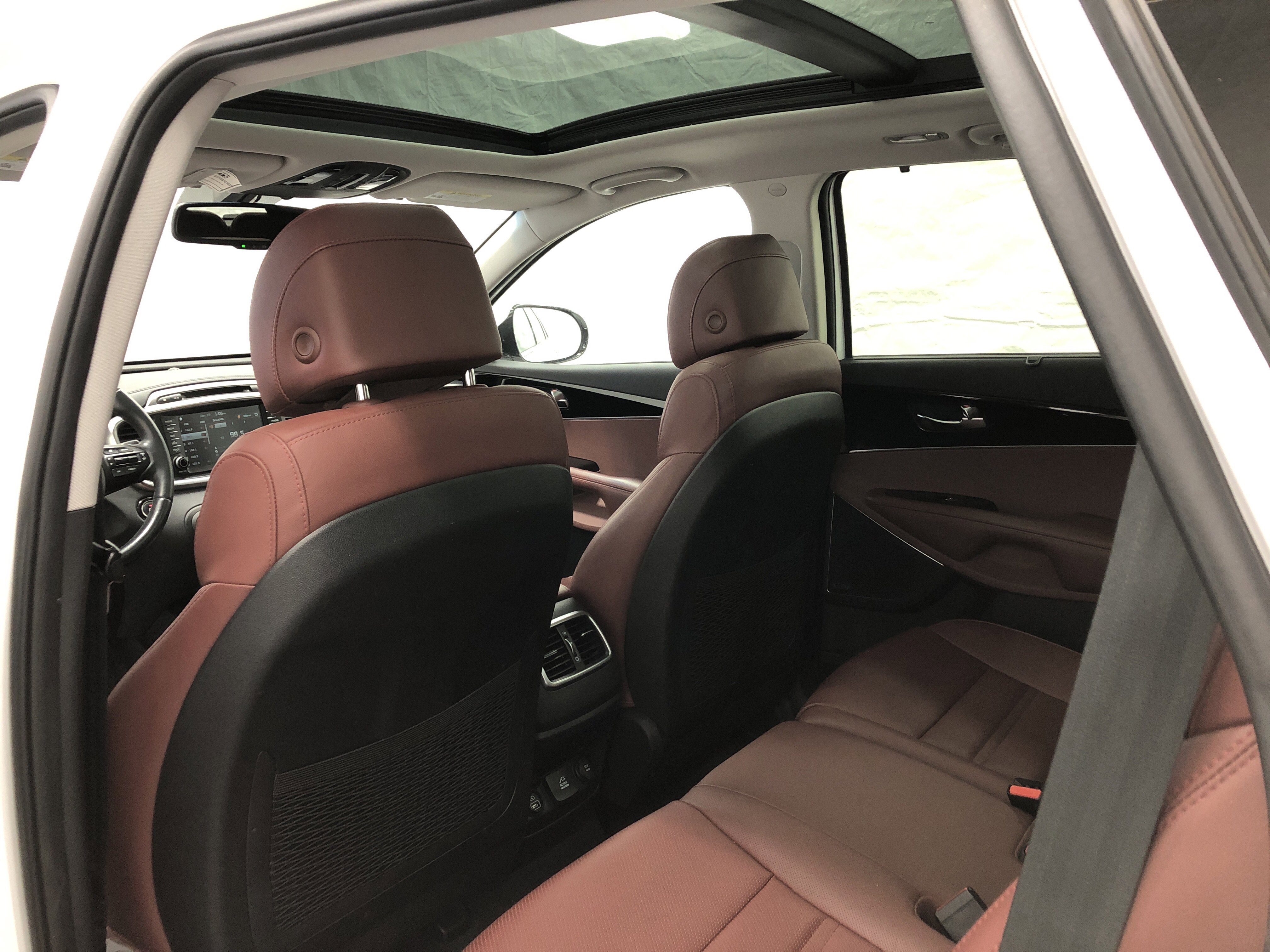 Used 2017 Kia Sorento SX image 14