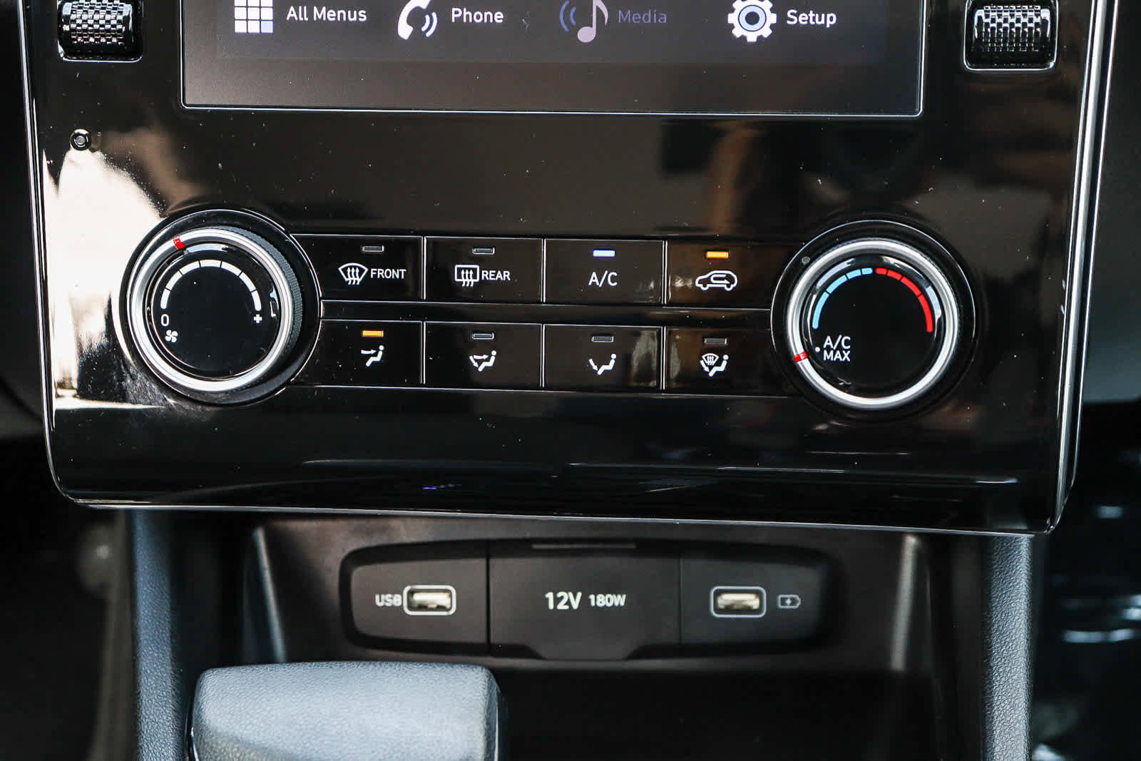 Used 2024 Hyundai Tucson SE image 16