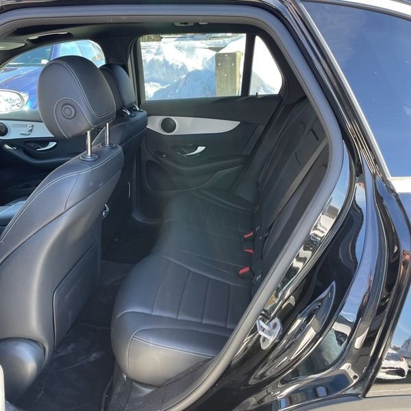 Used 2022 Mercedes-Benz GLC 300 4MATIC image 13