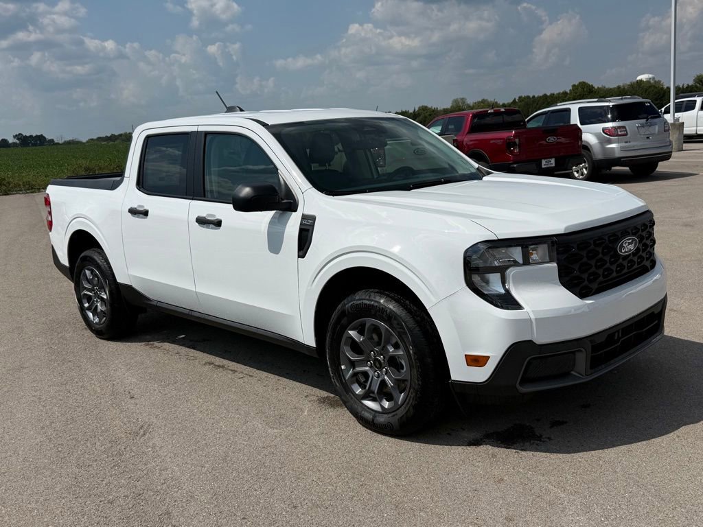 New 2025 Ford Maverick XLT image 2