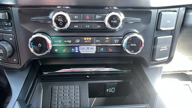 New 2026 Ford F350 Lariat w/ Black Appearance Package AWD/4WD image 27