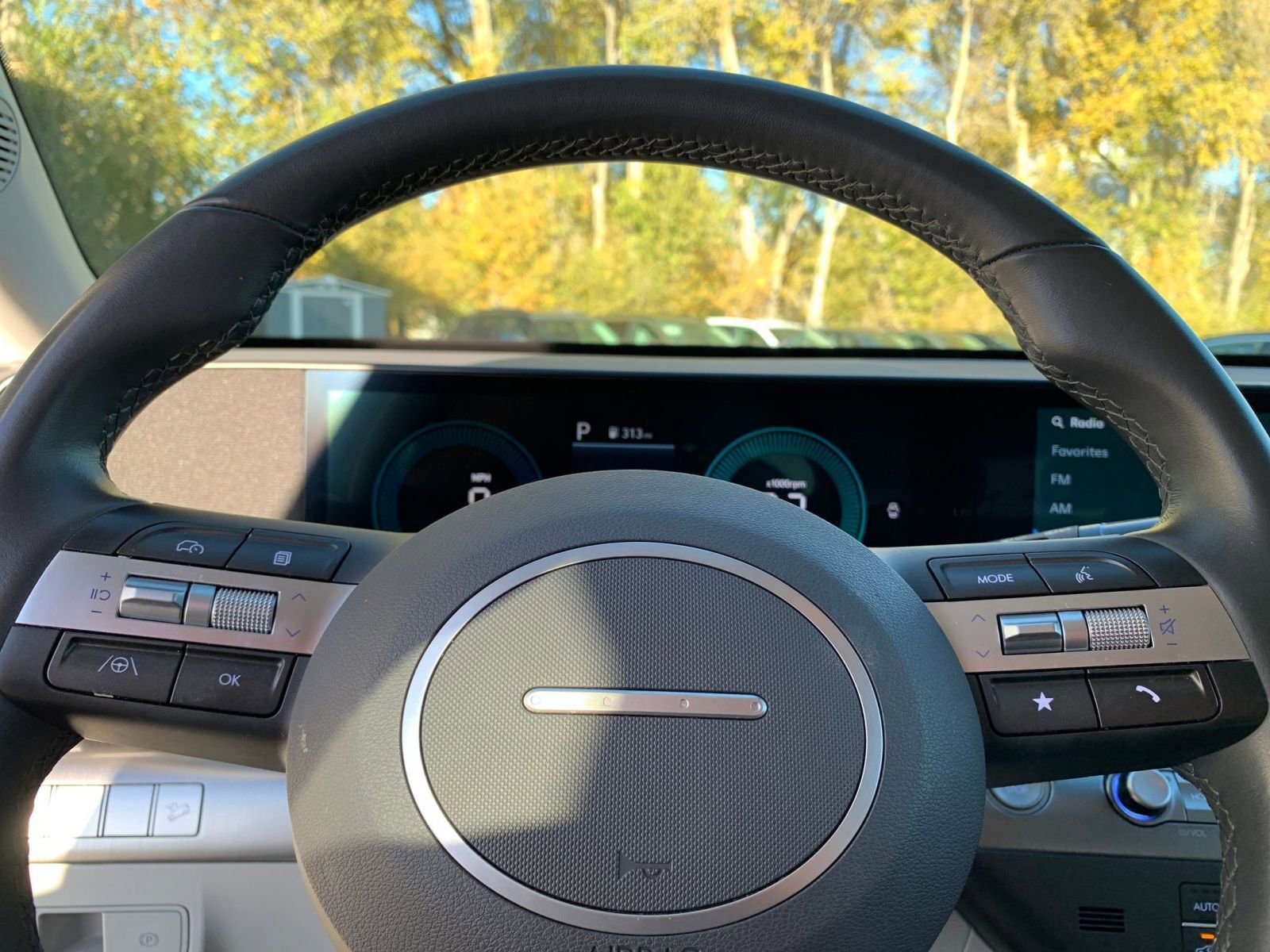 Used 2025 Hyundai Kona SEL image 28