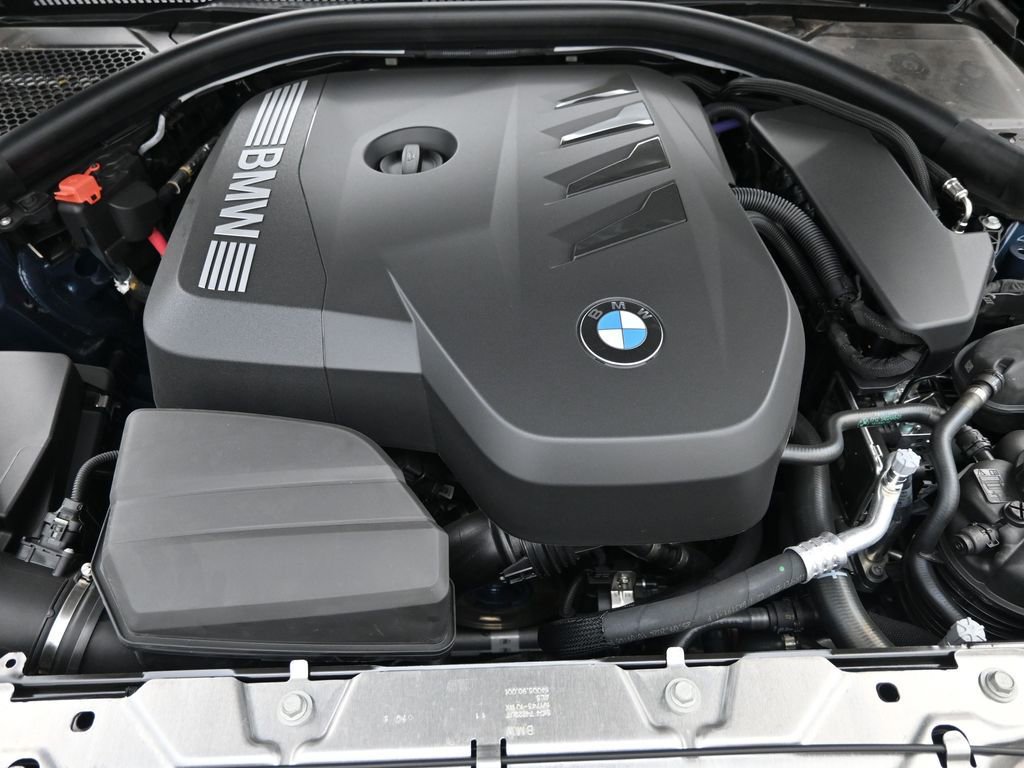 Certified 2025 BMW 330i Sedan w/ Premium Package image 17