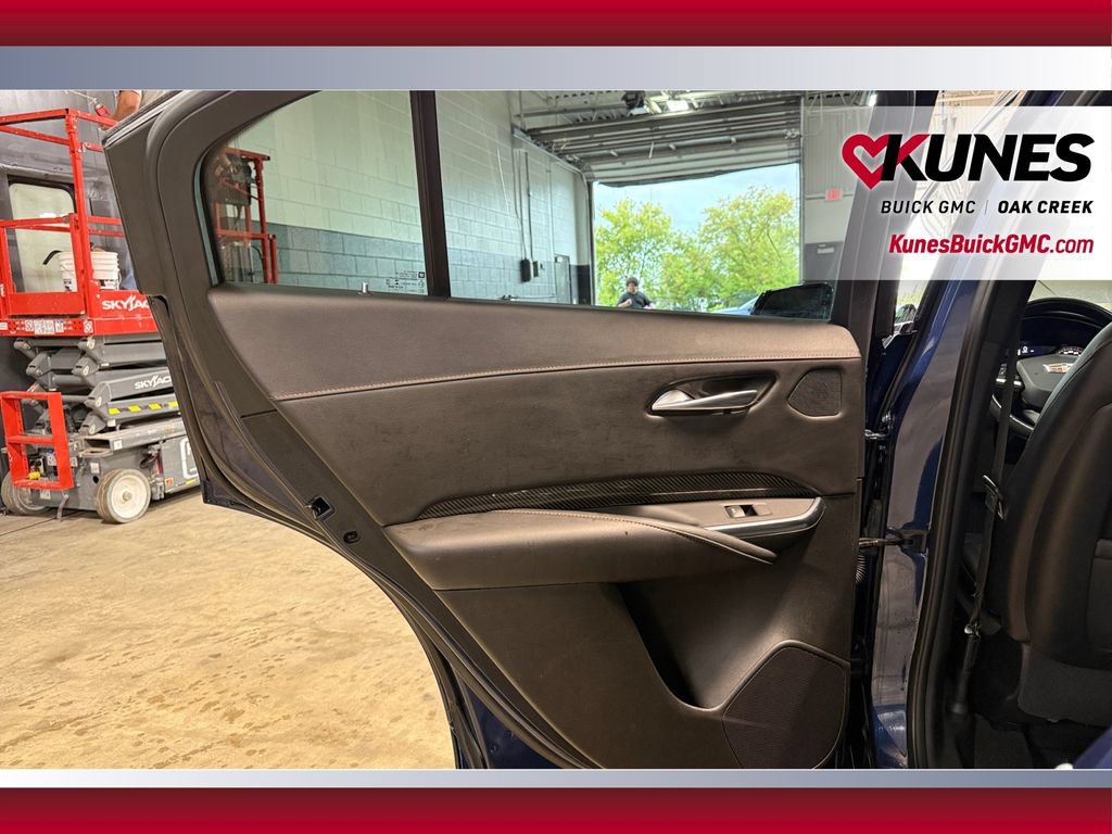 Used 2022 Cadillac XT4 Sport w/ Sun And Sound Package AWD/4WD image 33