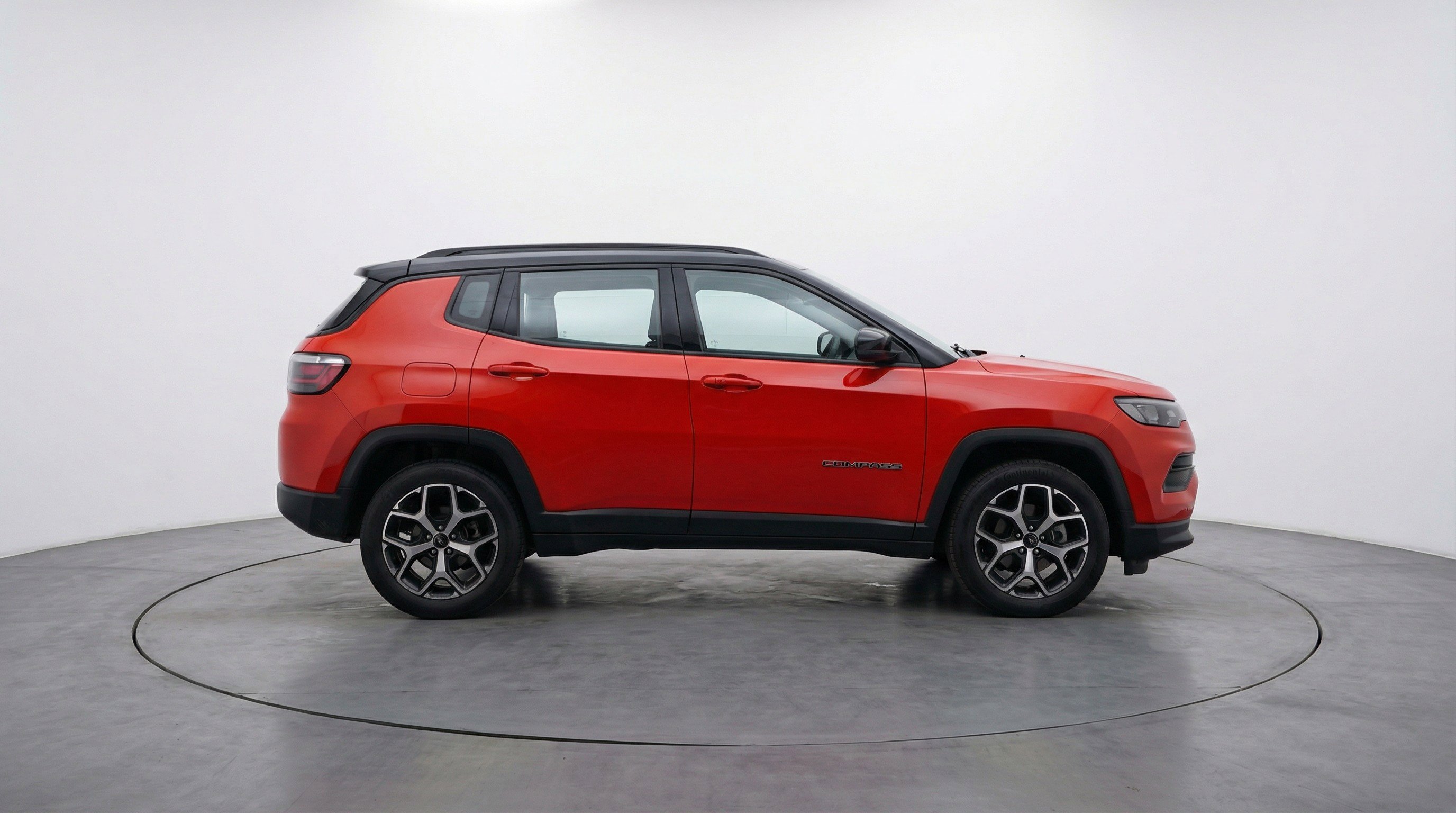 Used 2025 Jeep Compass Limited AWD/4WD image 11