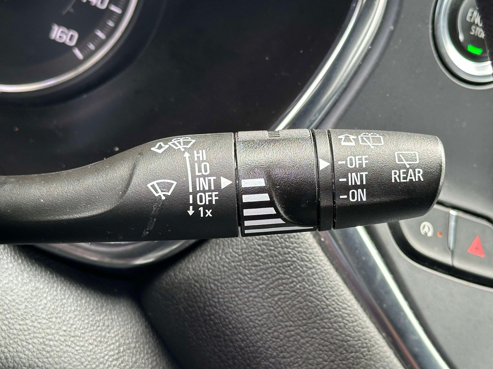 Used 2021 Chevrolet Blazer LT AWD/4WD image 25