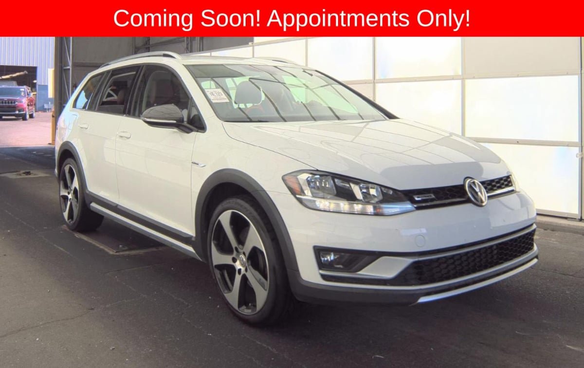 Used 2019 Volkswagen Golf Alltrack SE AWD/4WD image 1