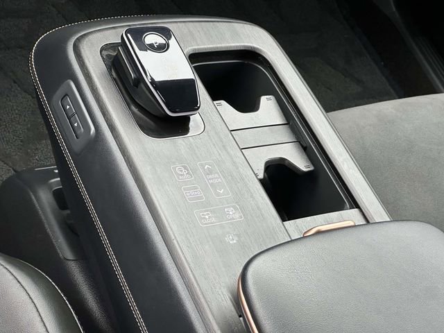 Used 2023 Nissan Ariya PREMIERE image 21