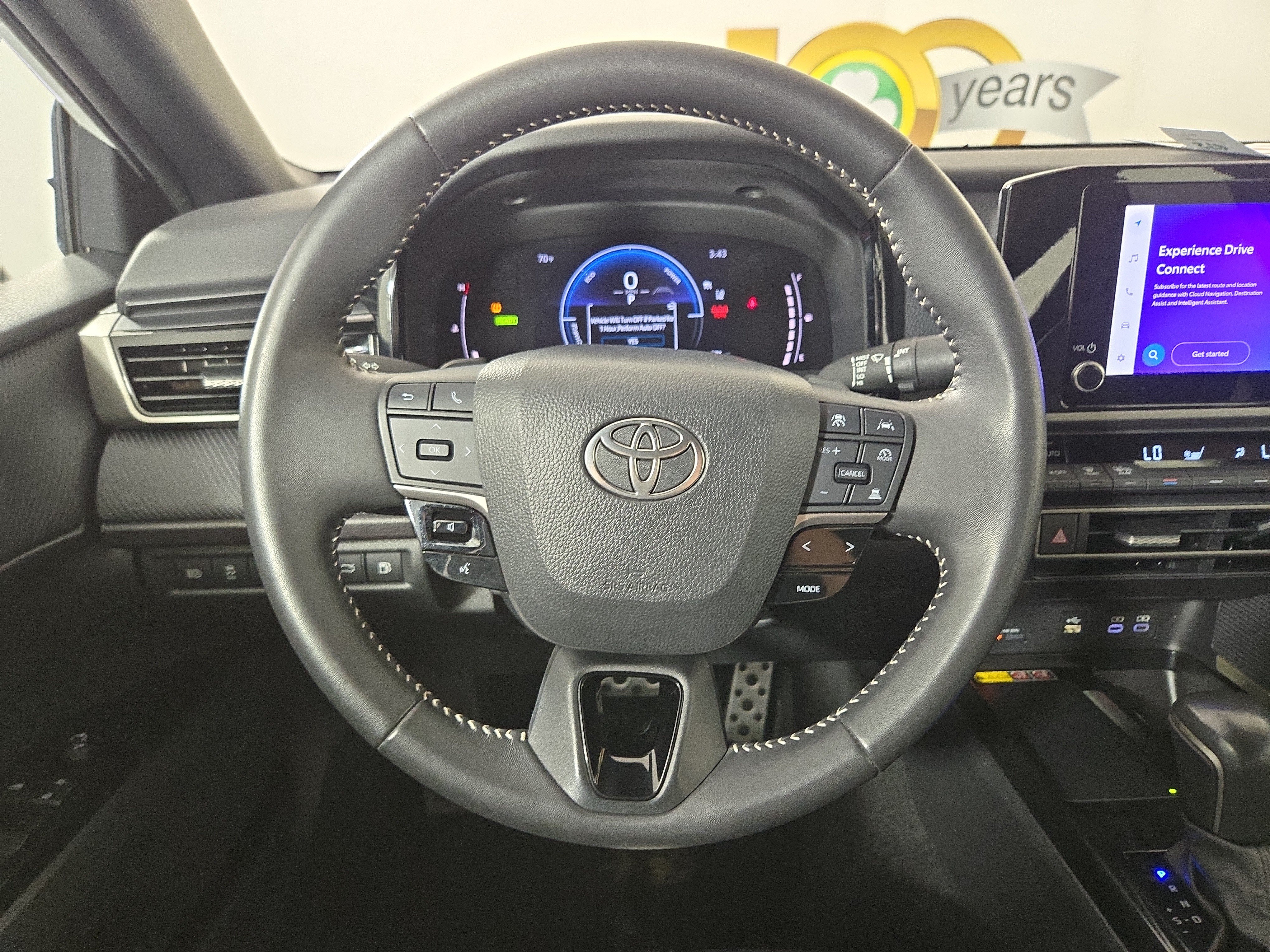 Used 2025 Toyota Camry SE FWD image 14