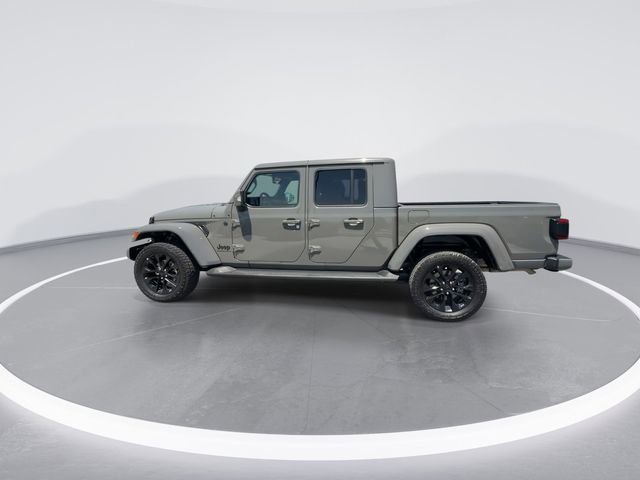 Certified 2023 Jeep Gladiator Overland AWD/4WD image 5