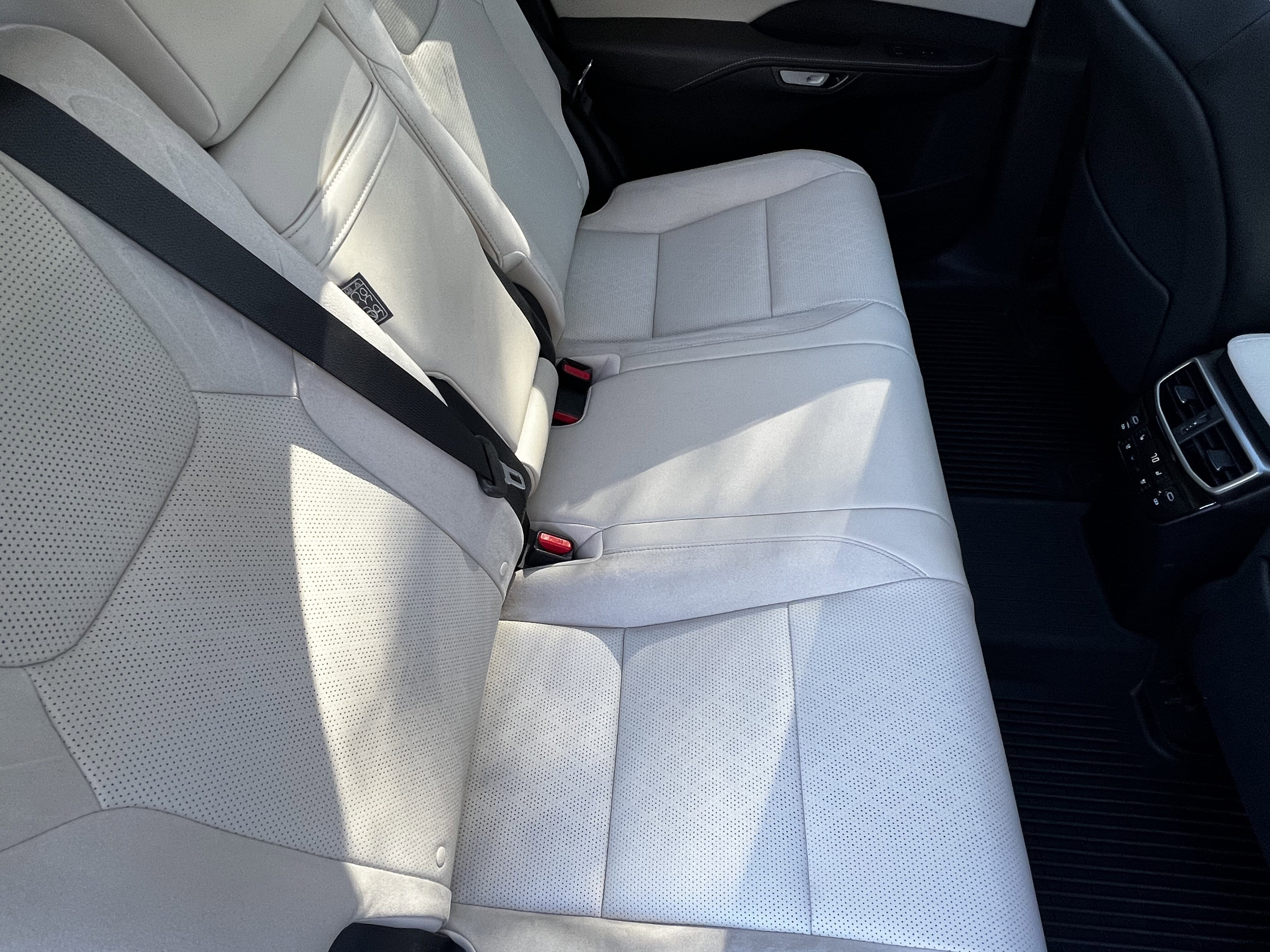 Used 2024 Lexus RX 350 image 39