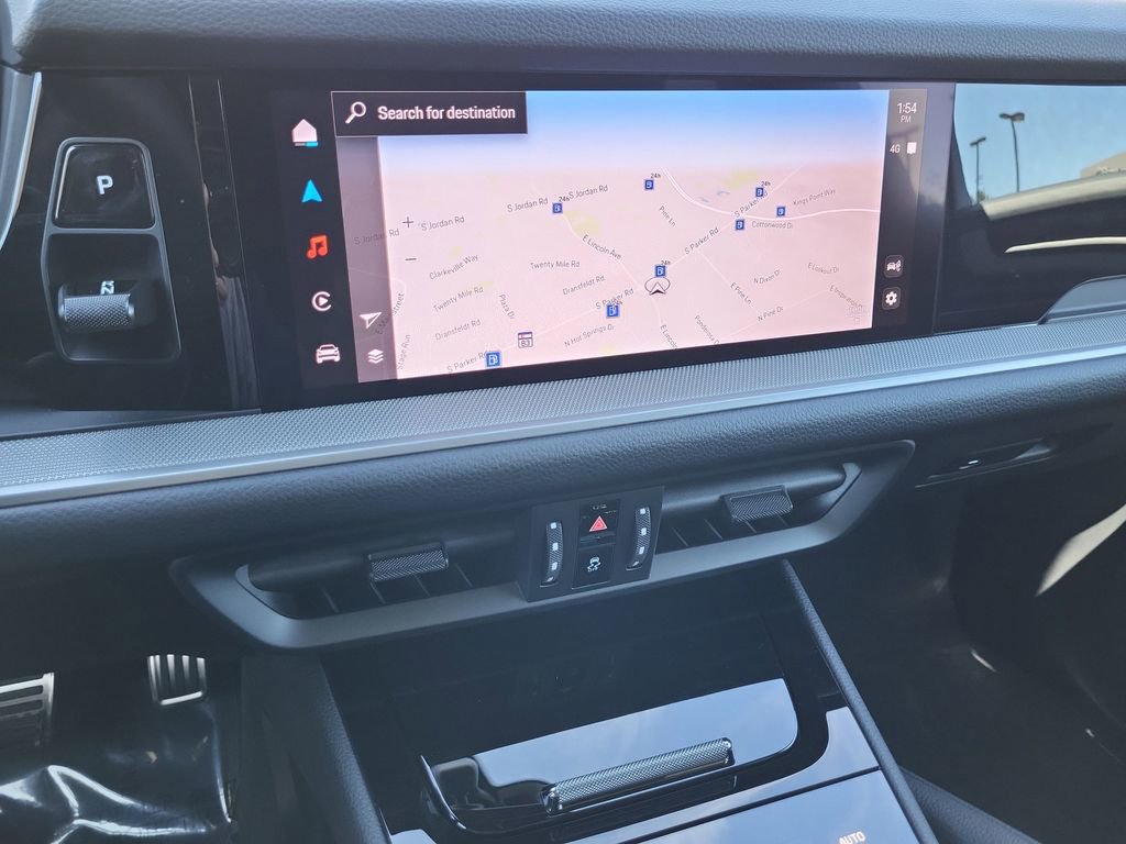 Used 2025 Porsche Cayenne Coupe image 18