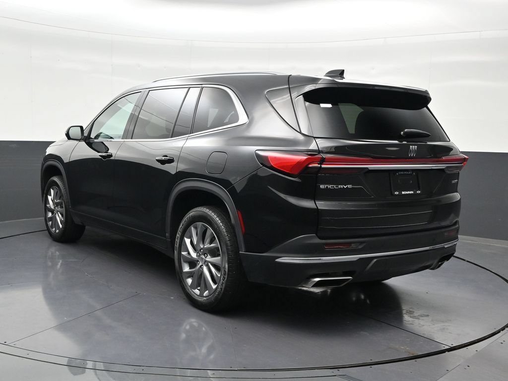 Used 2025 Buick Enclave Preferred w/ Power Package FWD image 3