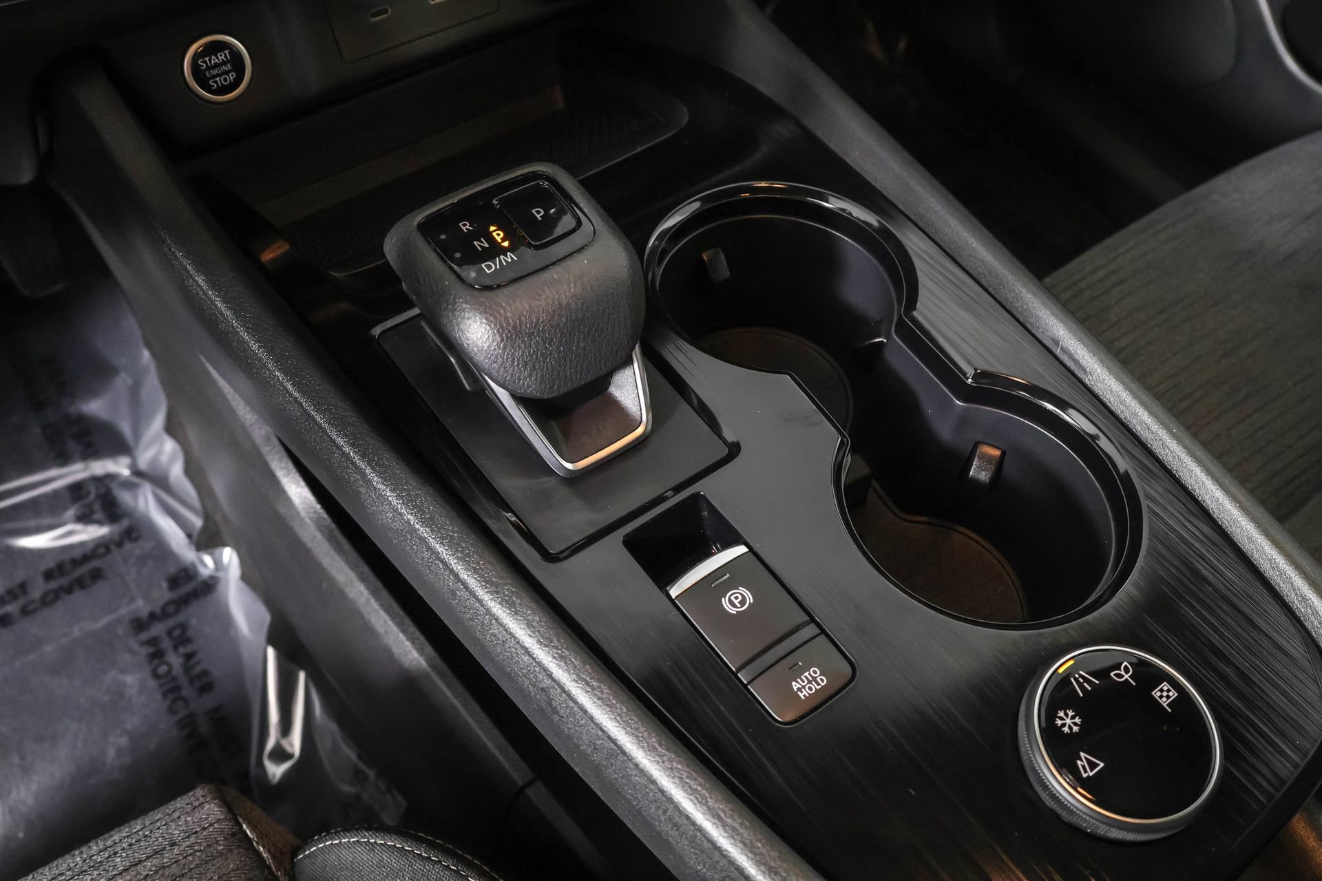 Used 2023 Nissan Rogue SV image 40