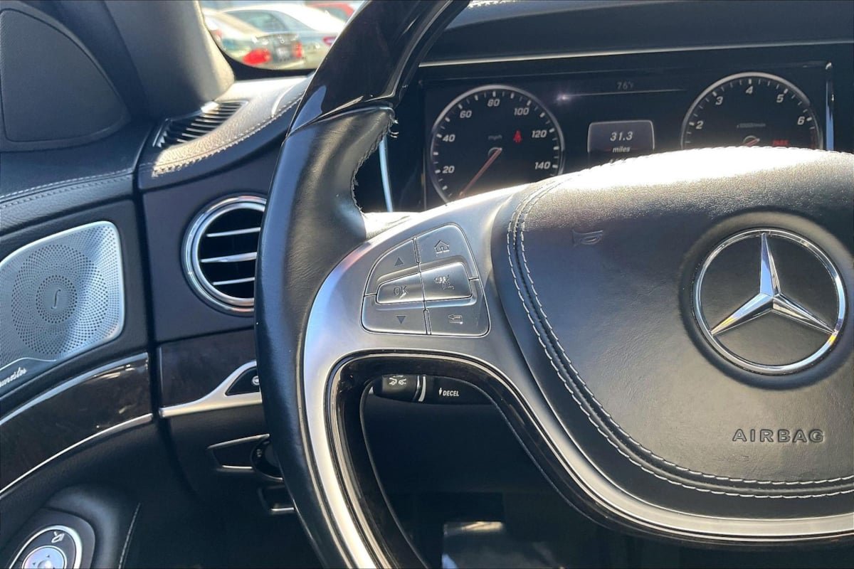 Used 2015 Mercedes-Benz S 550 Sedan image 16
