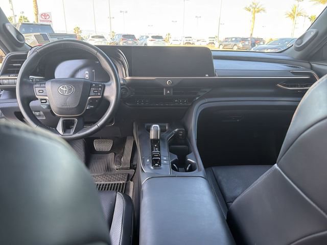 Certified 2023 Toyota Crown AWD/4WD image 14
