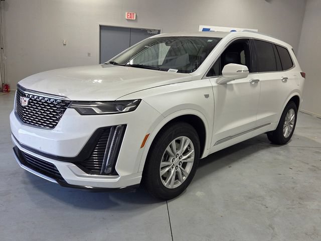 Used 2023 Cadillac XT6 Luxury FWD image 3
