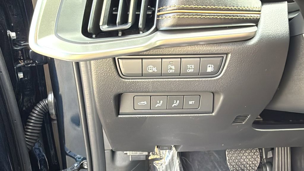 New 2026 MAZDA CX-90 Plug-In Hybrid w/ Premium Plus image 24