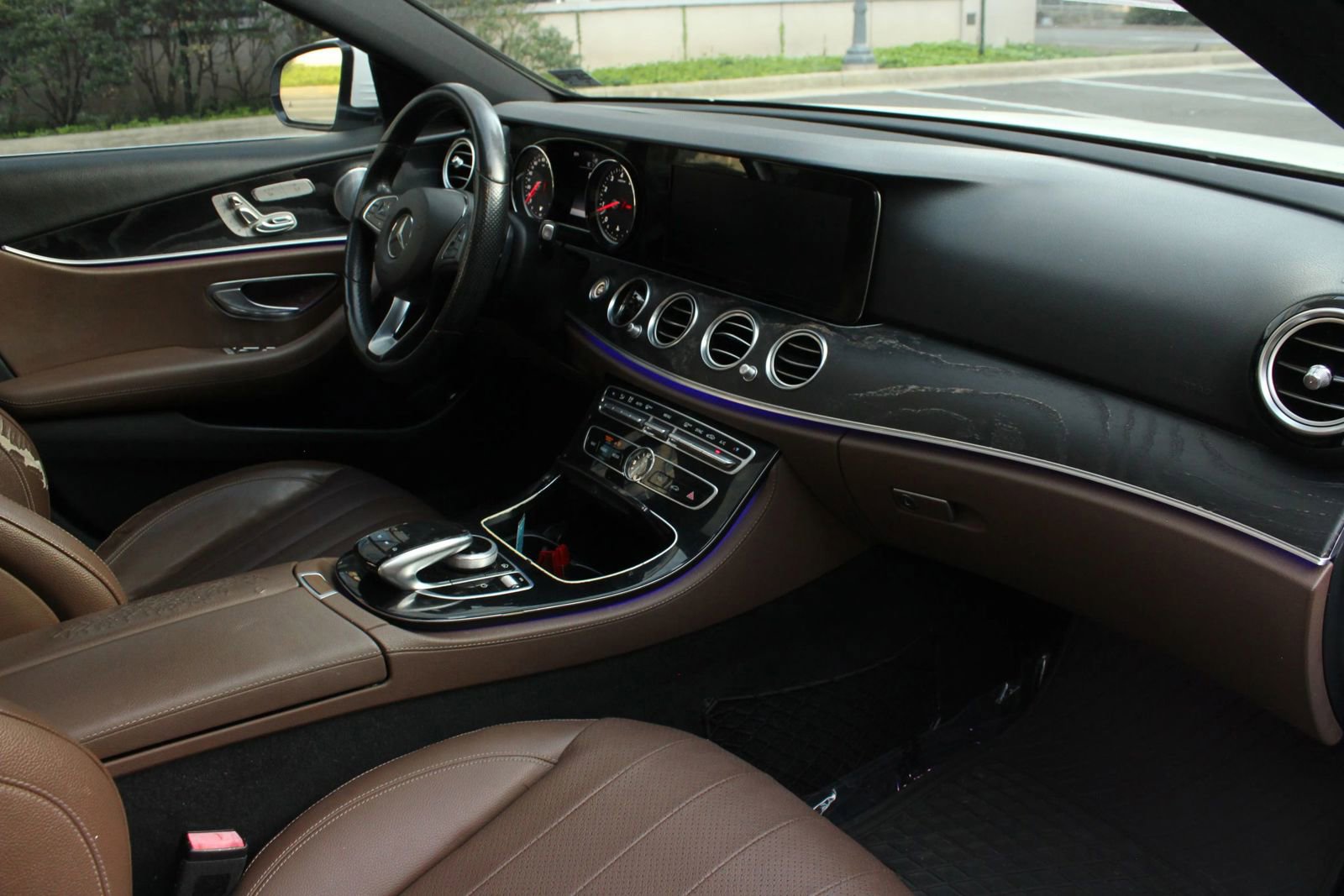 Used 2017 Mercedes-Benz E 300 image 25