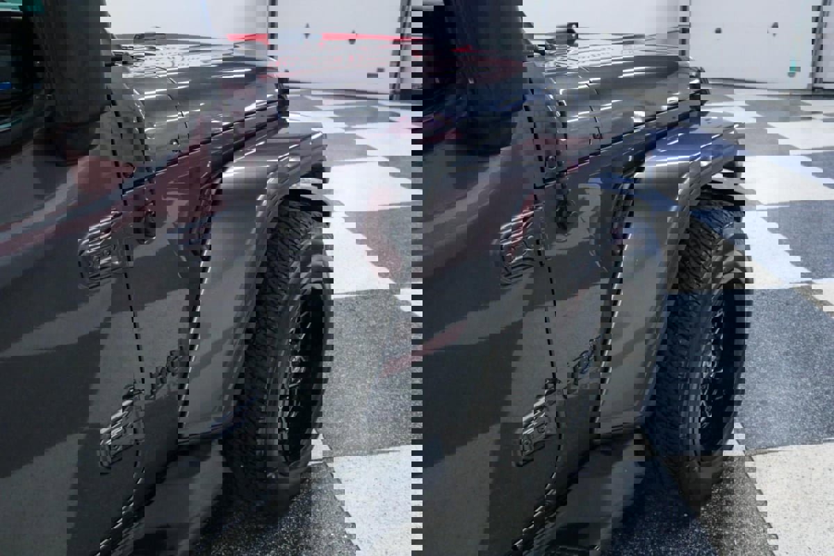 Used 2022 Jeep Gladiator Sport image 40