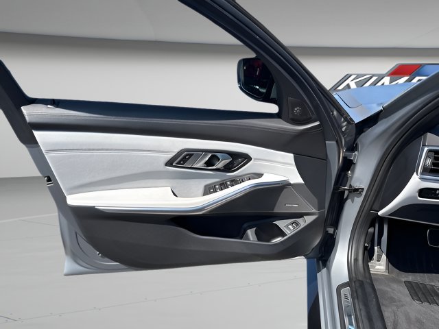 Certified 2023 BMW M3 Competition w/ Executive Package AWD/4WD image 10