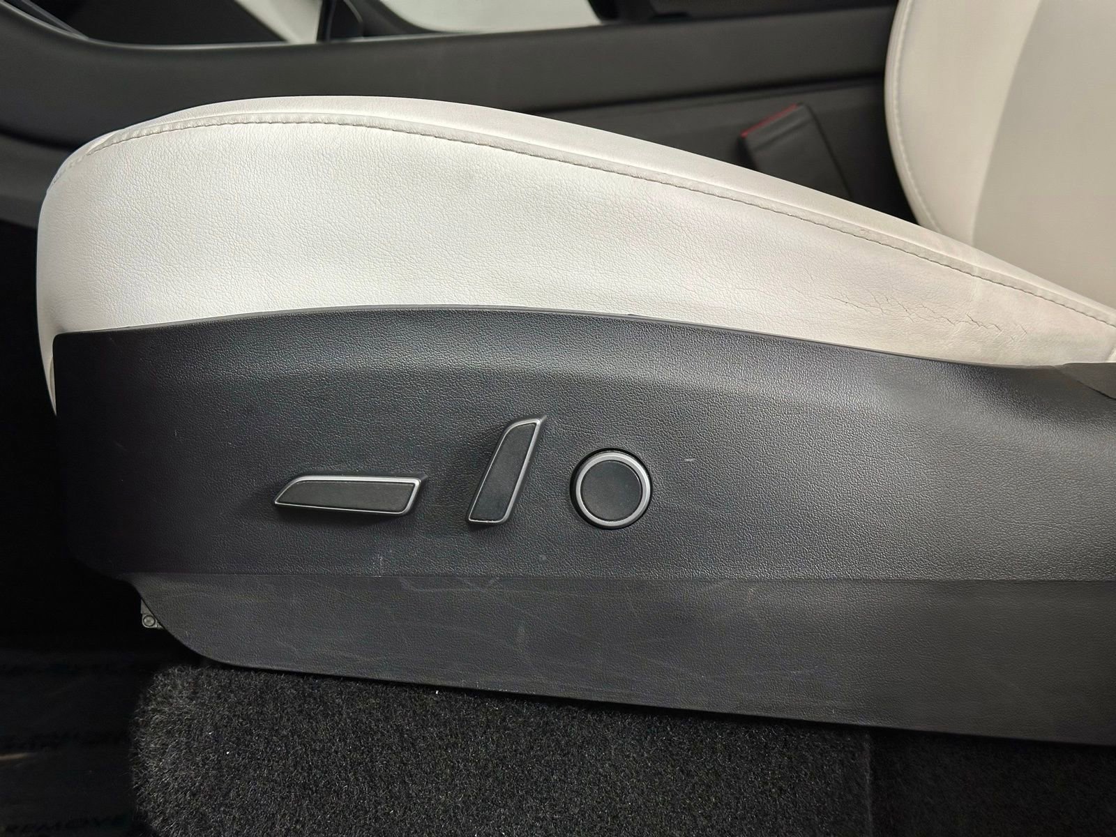 Used 2021 Tesla Model Y Long Range AWD/4WD image 11