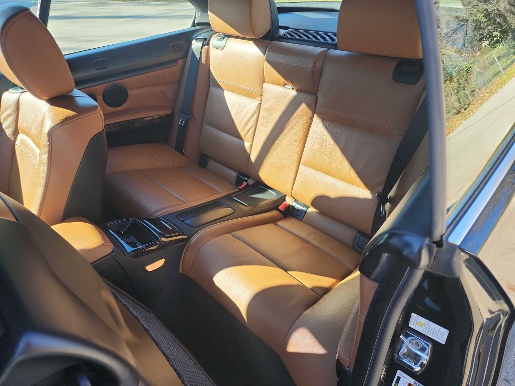 Used 2008 BMW 335i Convertible image 28