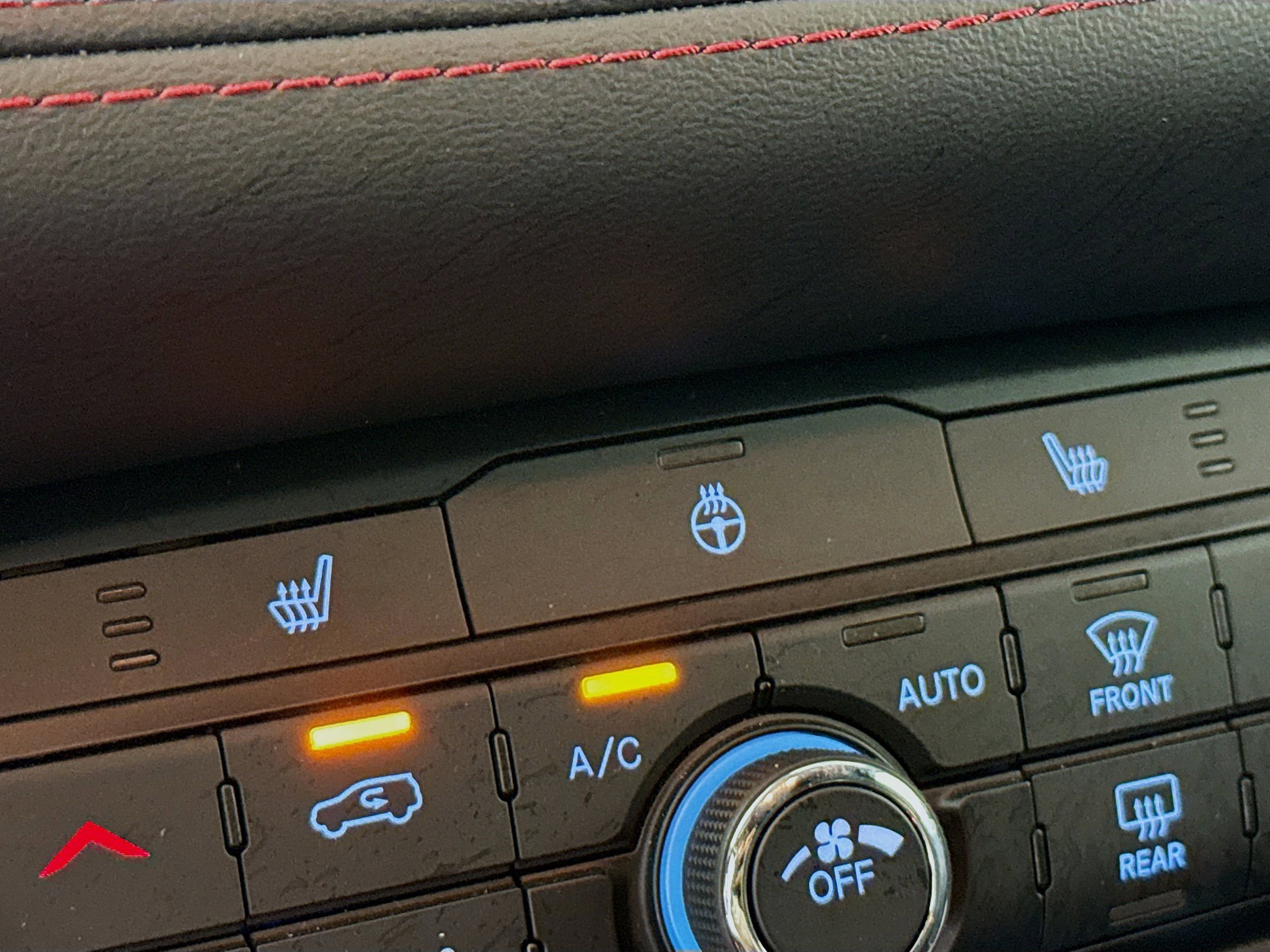 Used 2024 Dodge Durango GT image 24